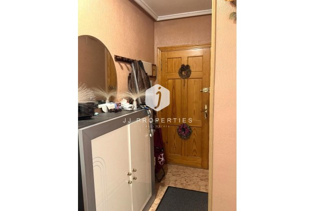 Resale - Apartment / flat -
Torrevieja - Playa del Cura