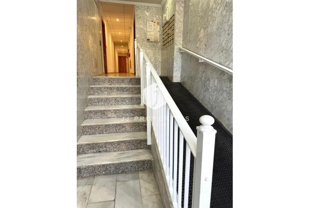 Resale - Apartment / flat -
Torrevieja - Playa del Cura