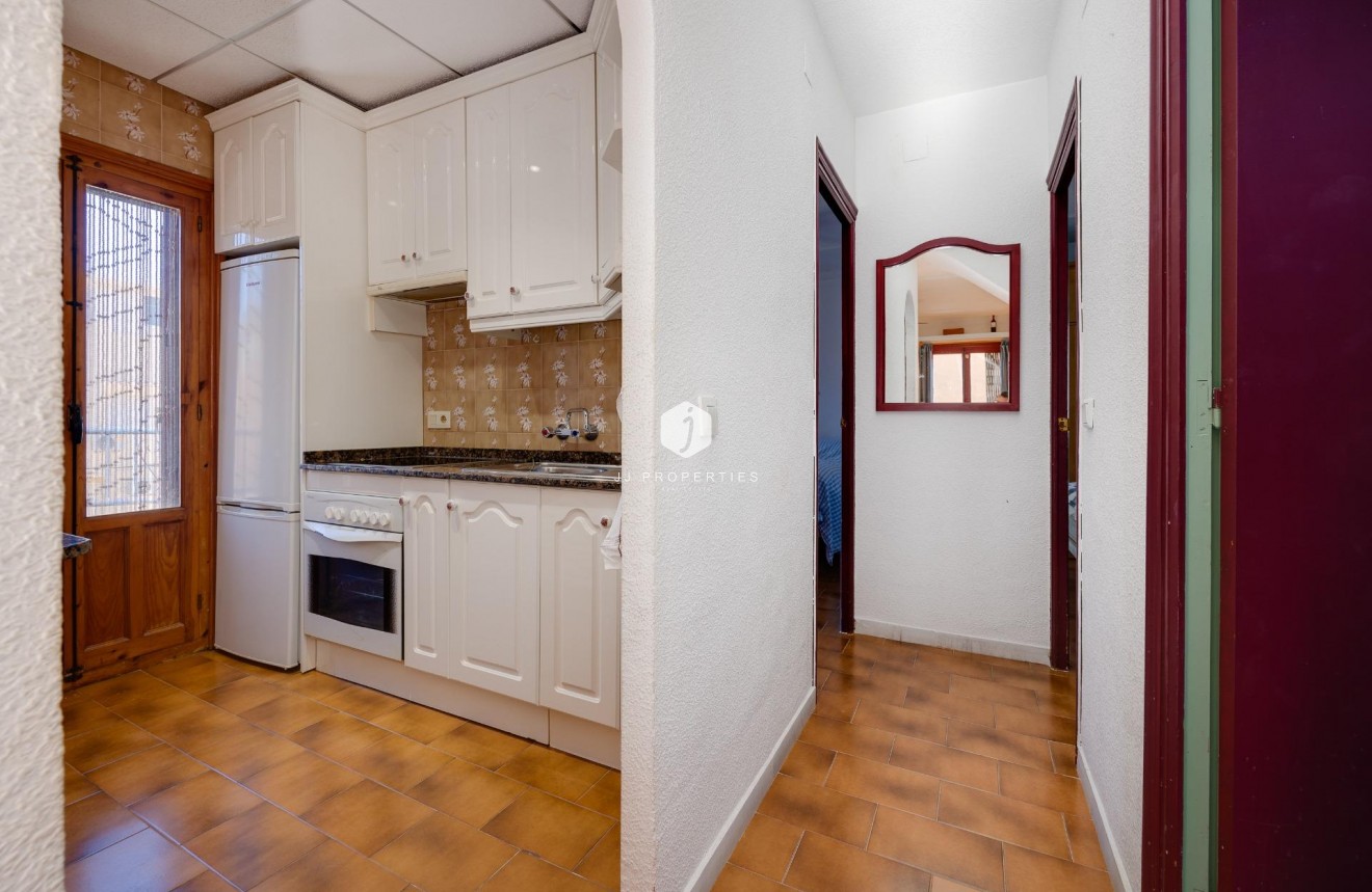 Resale - Bungalow -
Torrevieja - La Mata