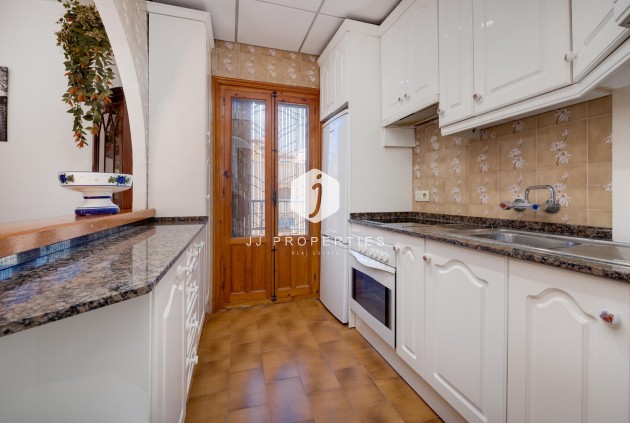 Resale - Bungalow -
Torrevieja - La Mata