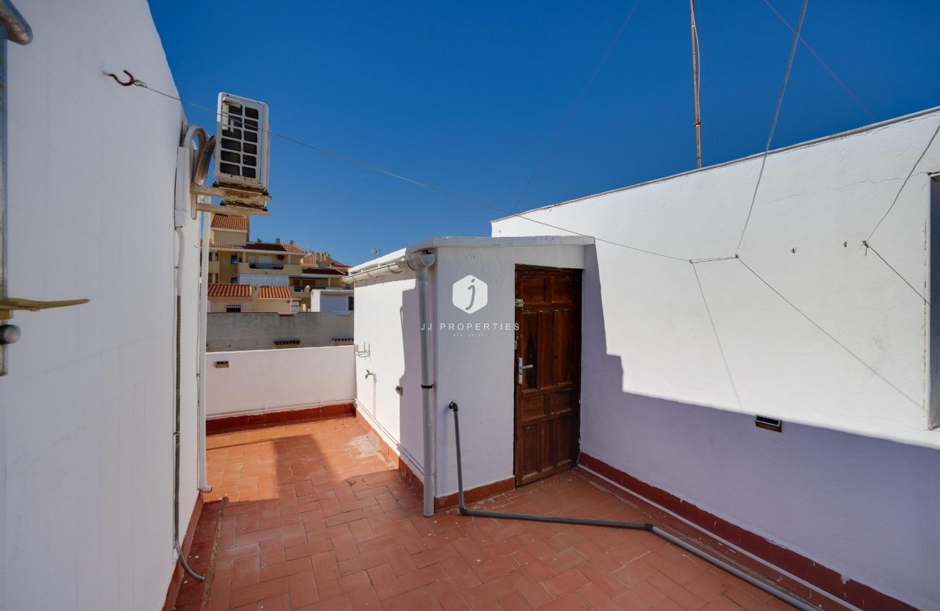 Resale - Bungalow -
Torrevieja - La Mata