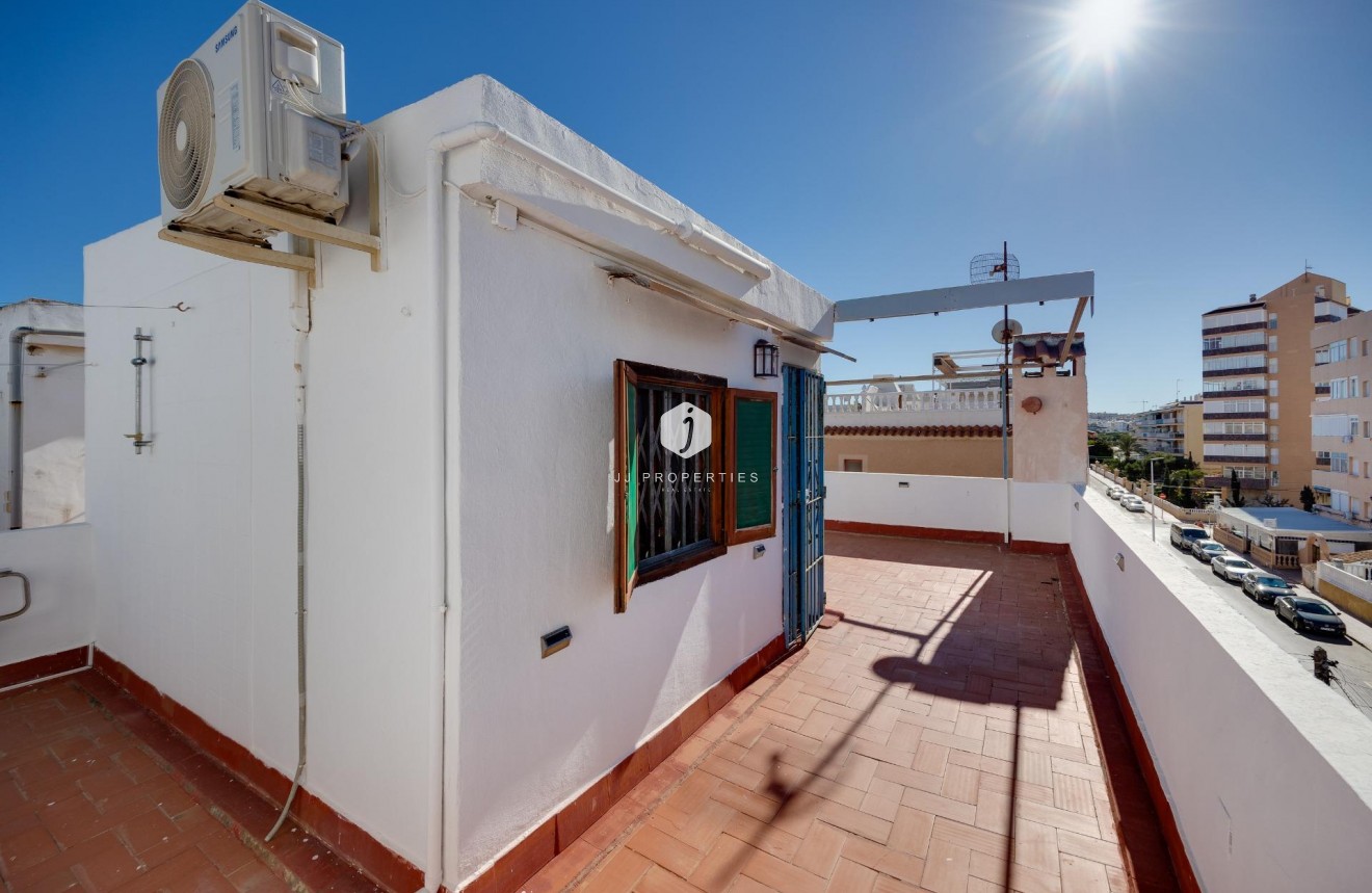 Resale - Bungalow -
Torrevieja - La Mata