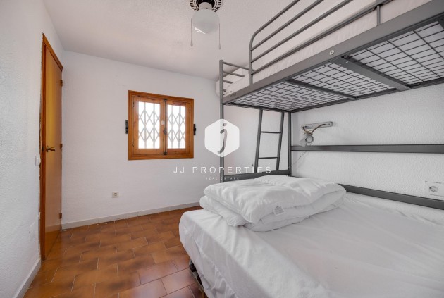 Resale - Bungalow -
Torrevieja - La Mata