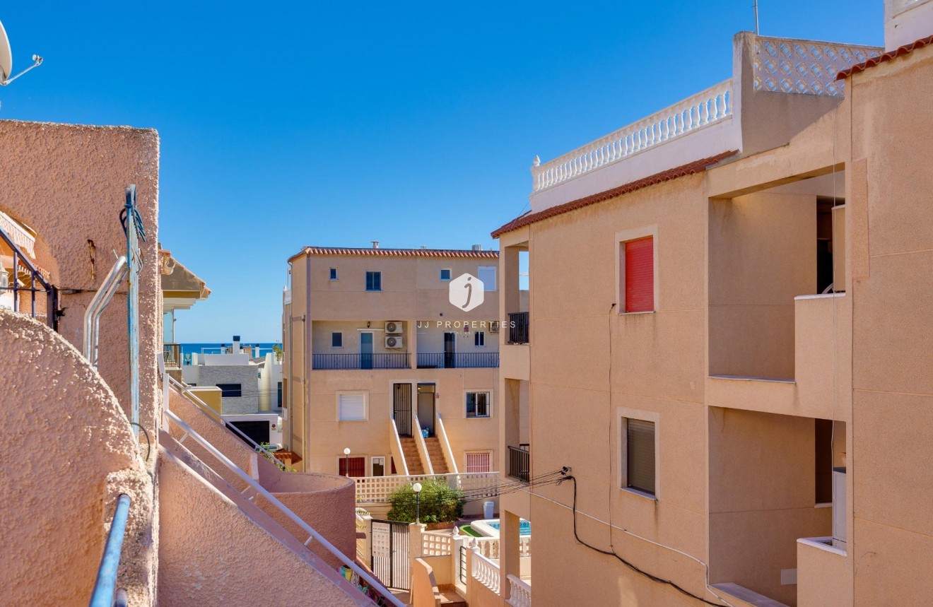 Resale - Bungalow -
Torrevieja - La Mata