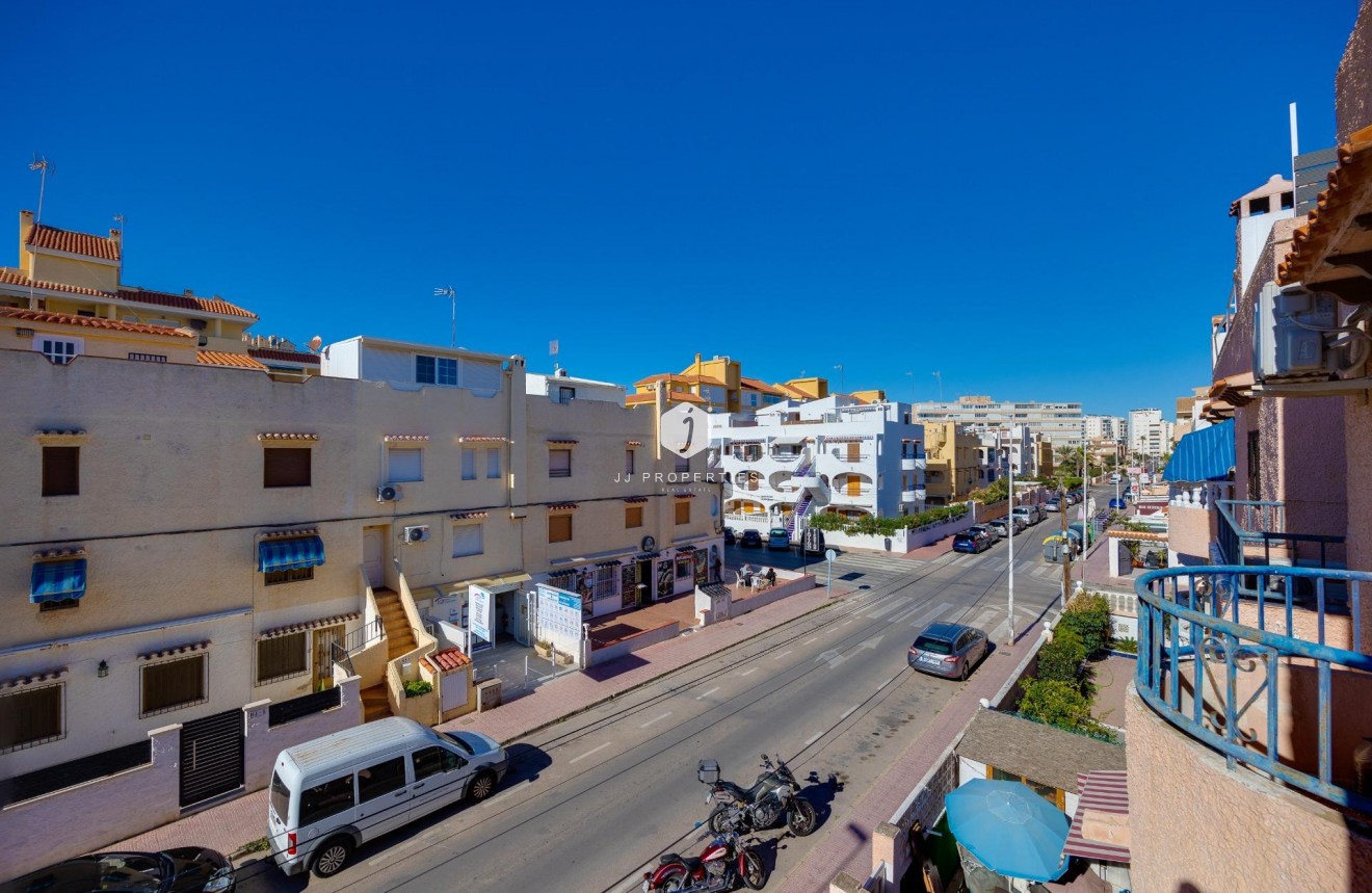 Resale - Bungalow -
Torrevieja - La Mata