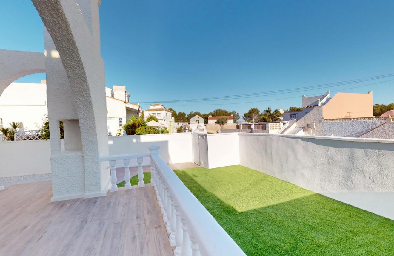 D'occasion - Bungalow -
Orihuela Costa - Costa Blanca