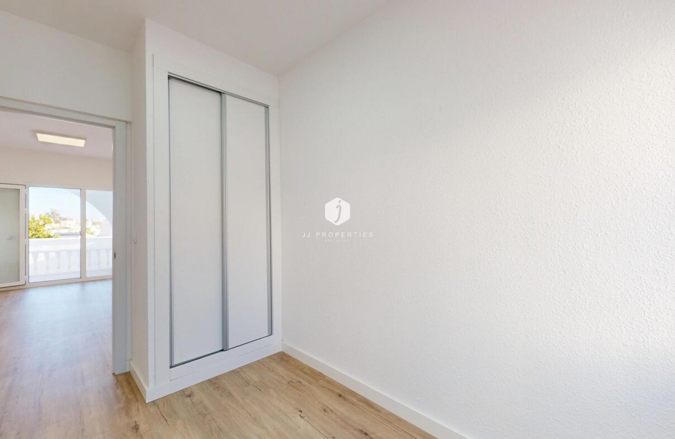 D'occasion - Bungalow -
Orihuela Costa - Costa Blanca