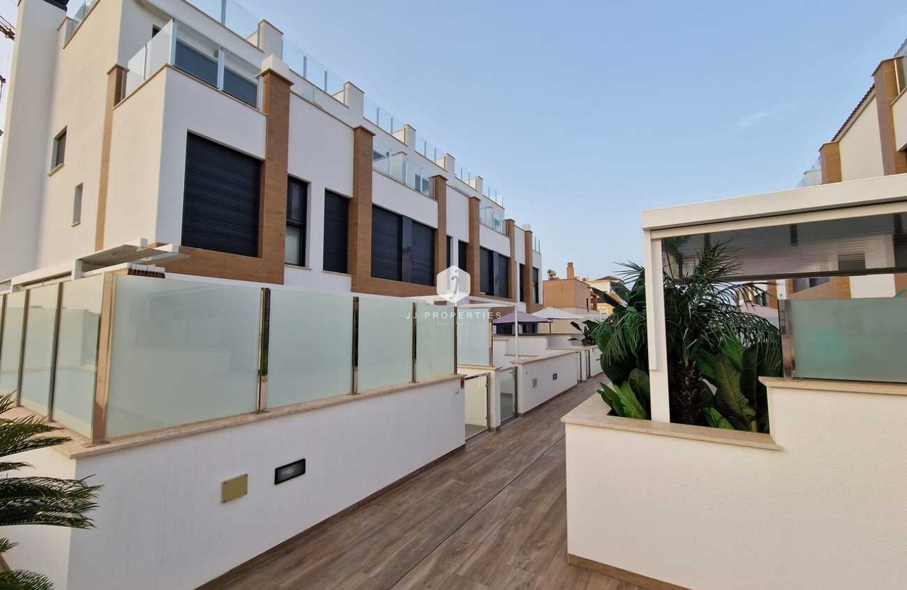 Resale - Chalet -
Guardamar del Segura - ELS SECONS