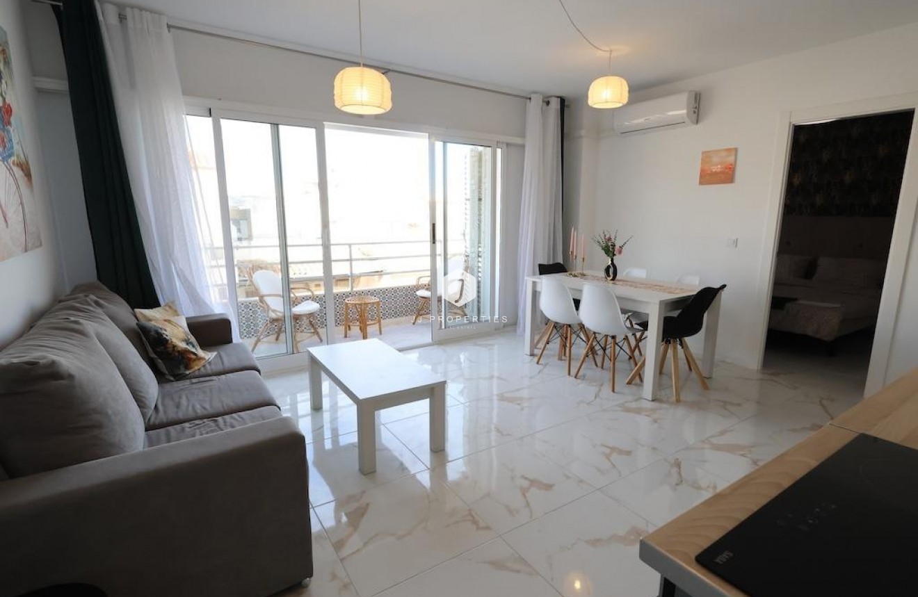 Resale - Apartment / flat -
Torrevieja - Costa Blanca