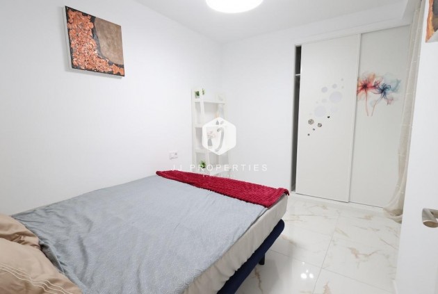 Resale - Apartment / flat -
Torrevieja - Costa Blanca