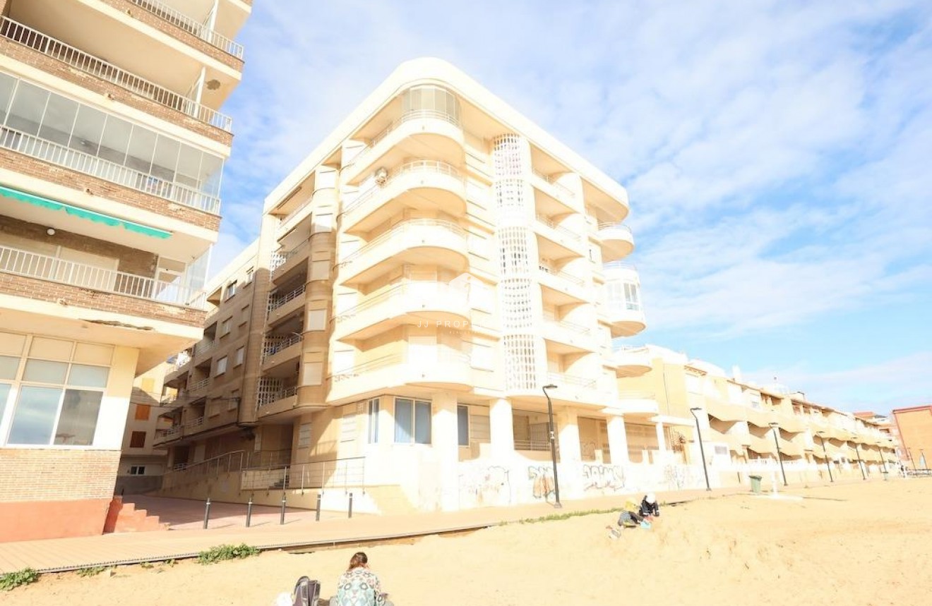 Resale - Apartment / flat -
Torrevieja - Costa Blanca
