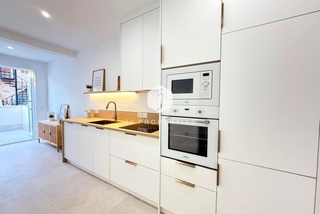 Resale - Villa -
Torrevieja - El chaparral