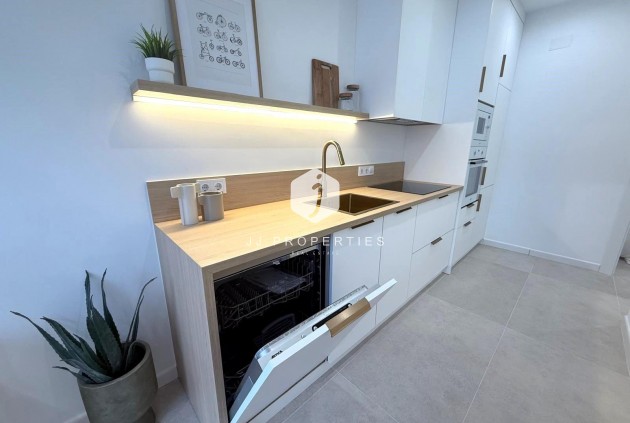 Resale - Villa -
Torrevieja - El chaparral