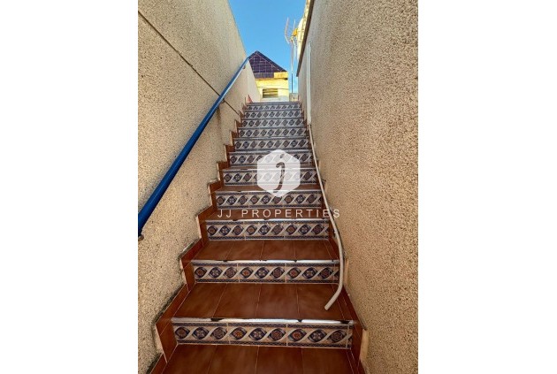 D'occasion - Chalet -
Torrevieja - Carrefour