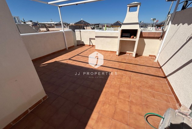Resale - Bungalow -
Torrevieja