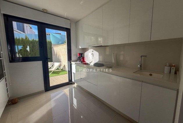 Resale - Villa -
San Miguel de Salinas - Bellavista