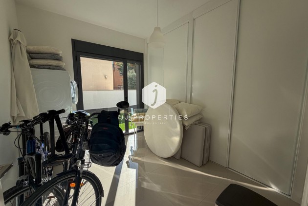 Resale - Villa -
San Miguel de Salinas - Bellavista