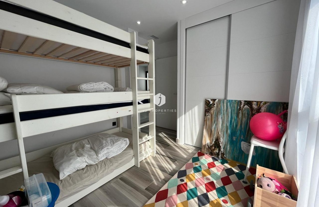 D'occasion - Villa -
Los Balcones - Costa Blanca