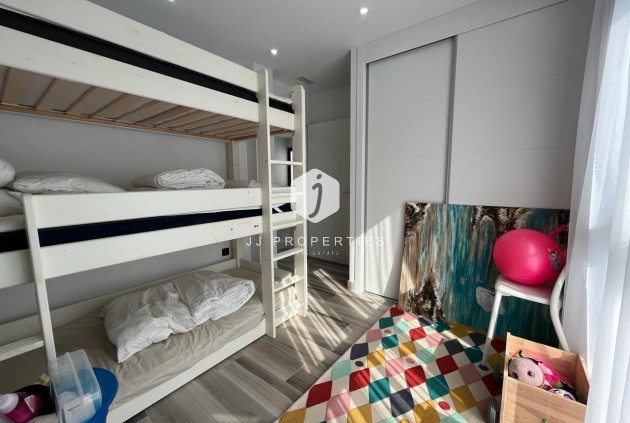 D'occasion - Villa -
Los Balcones - Costa Blanca