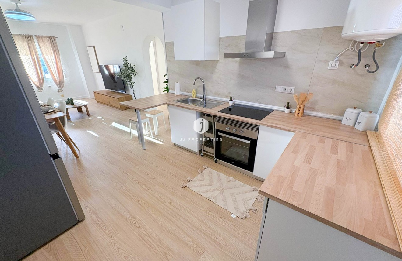 Resale - Bungalow -
Orihuela Costa - Costa Blanca