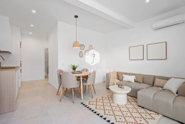 Resale - Bungalow -
Torrevieja - Costa Blanca