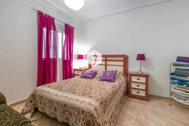 Resale - Apartment / flat -
Torrevieja - Acequion