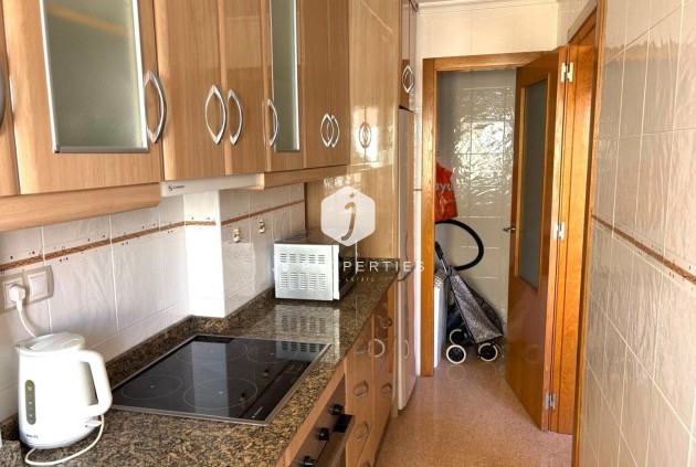 Resale - Apartment / flat -
Torrevieja - Centro