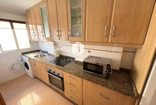 Resale - Apartment / flat -
Torrevieja - Centro