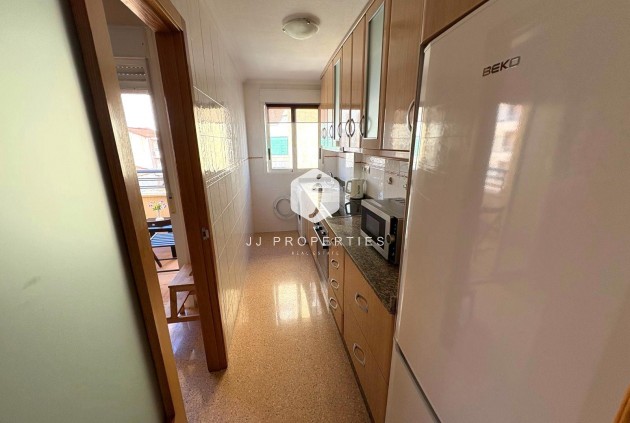 Resale - Apartment / flat -
Torrevieja - Centro