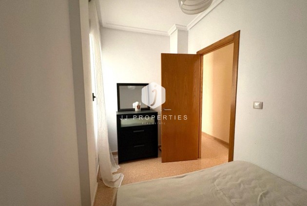 Resale - Apartment / flat -
Torrevieja - Centro