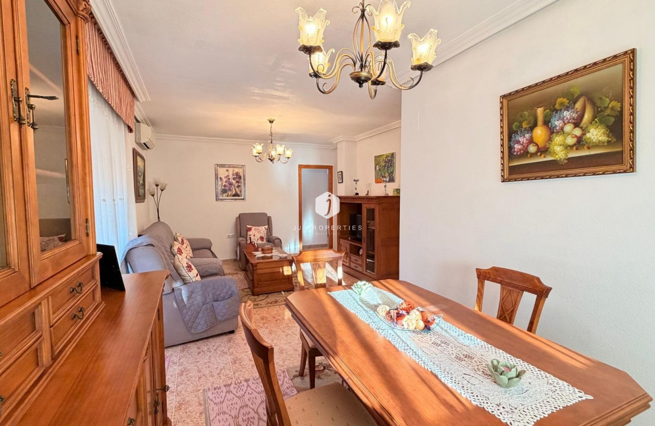 Resale - Penthouse -
Torrevieja - Acequion