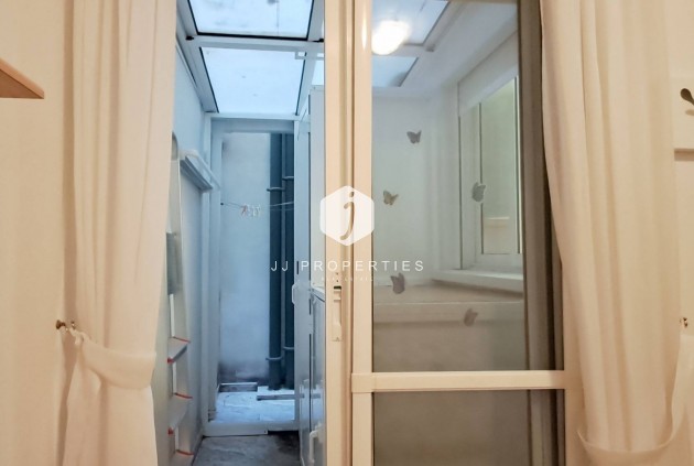 Resale - Apartment / flat -
Torrevieja - Playa del Cura