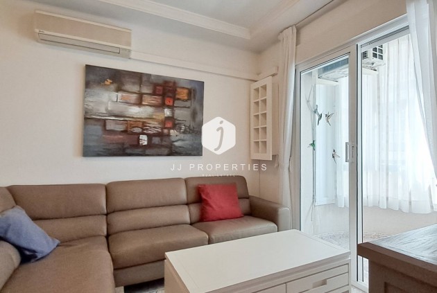 Resale - Apartment / flat -
Torrevieja - Playa del Cura