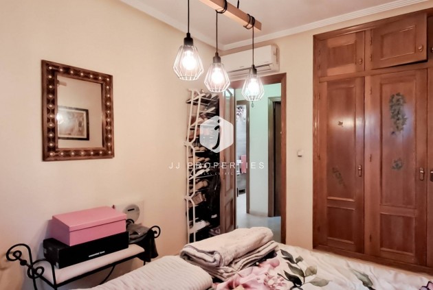 Resale - Chalet -
Torrevieja - Parque Acuático - Sector 25