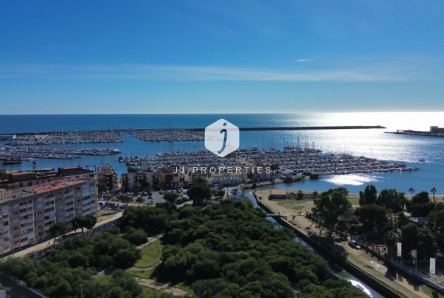 Resale - Apartment / flat -
Torrevieja - Costa Blanca