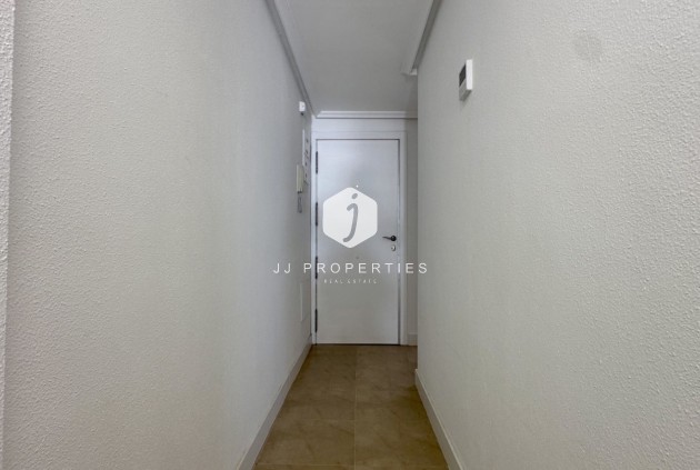 Resale - Apartment / flat -
Torrevieja - Costa Blanca
