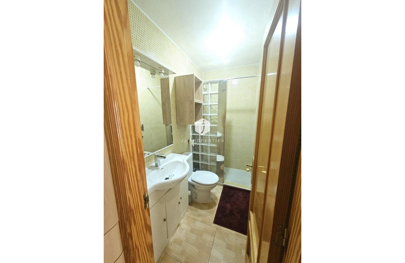 D'occasion - Bungalow -
Torrevieja - Los Balcones