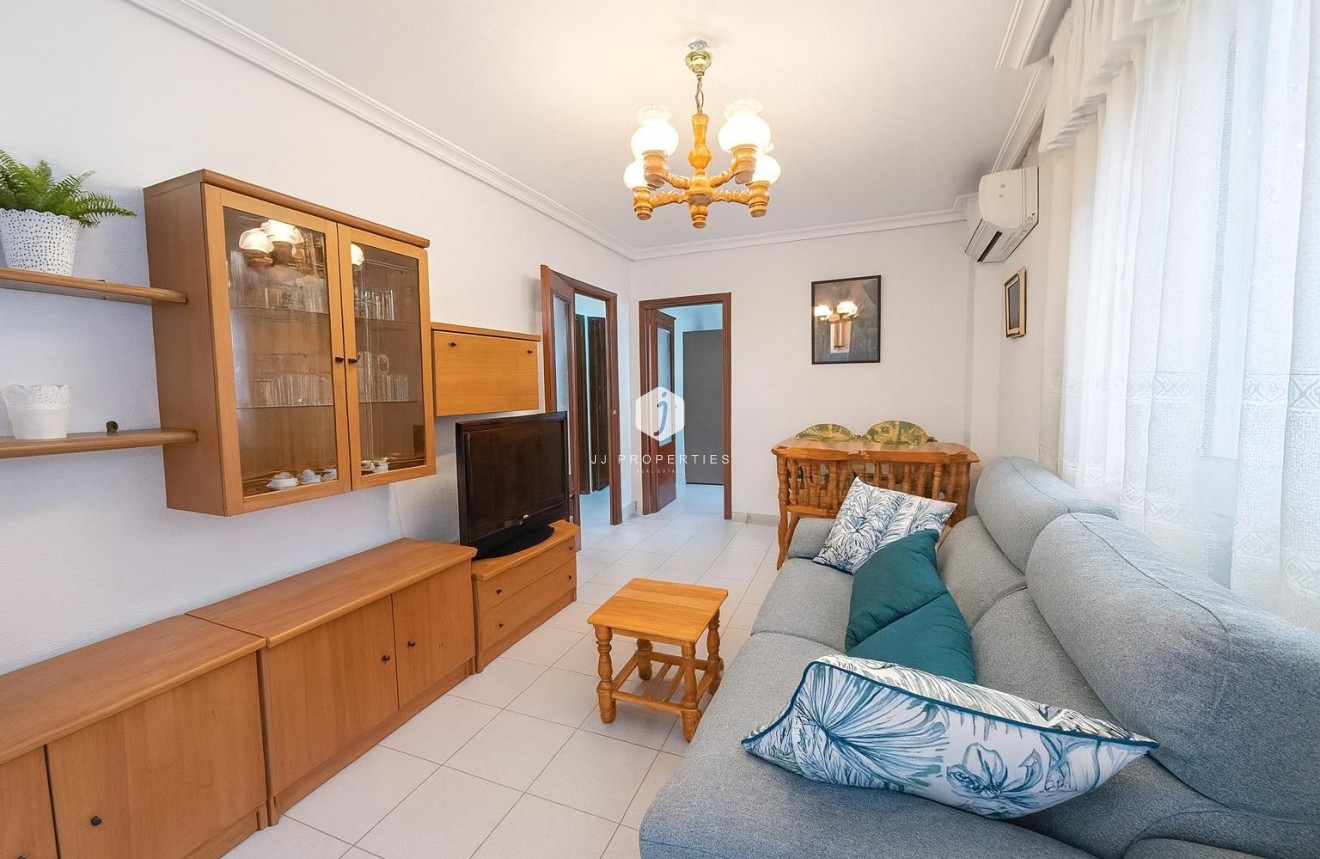 Tweedehands - Appartement / flat -
Torrevieja - Acequion