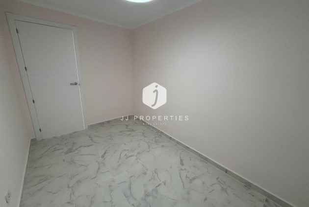 Aus zweiter Hand - Penthouse -
Torrevieja - Acequion