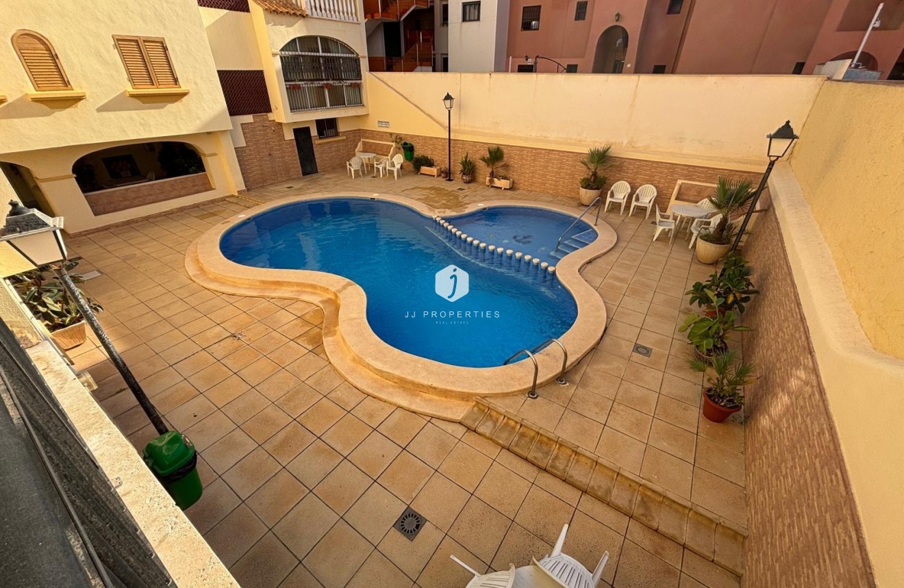 Tweedehands - Appartement / flat -
Torrevieja - Los Frutales