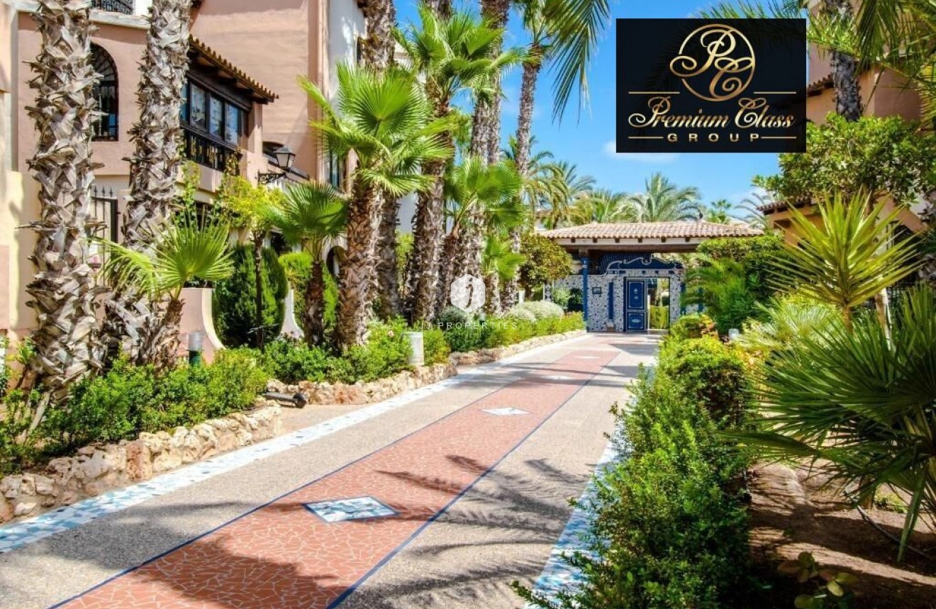 Z drugiej ręki - Daszek -
Torrevieja - Los Frutales