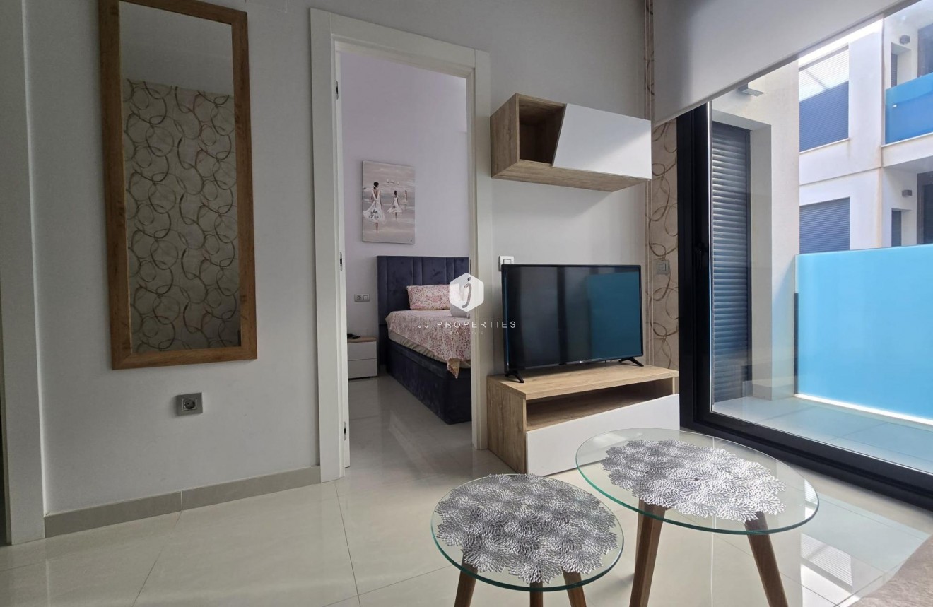 D'occasion - Appartement -
Torrevieja - Estacion de autobuses