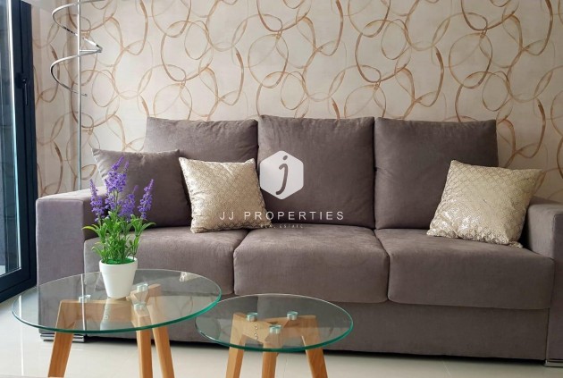 D'occasion - Appartement -
Torrevieja - Estacion de autobuses