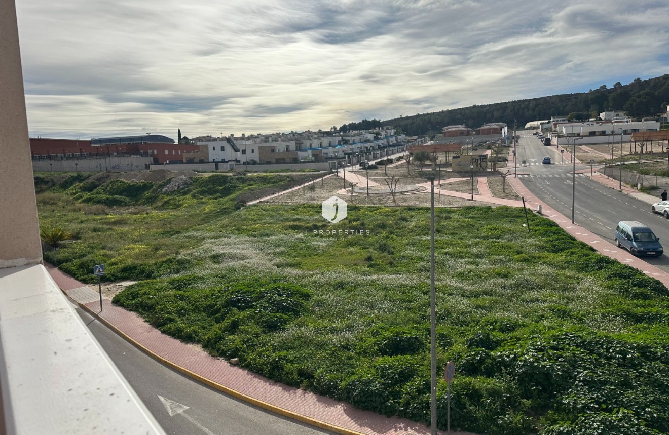 Resale - Chalet -
Bigastro - Inland