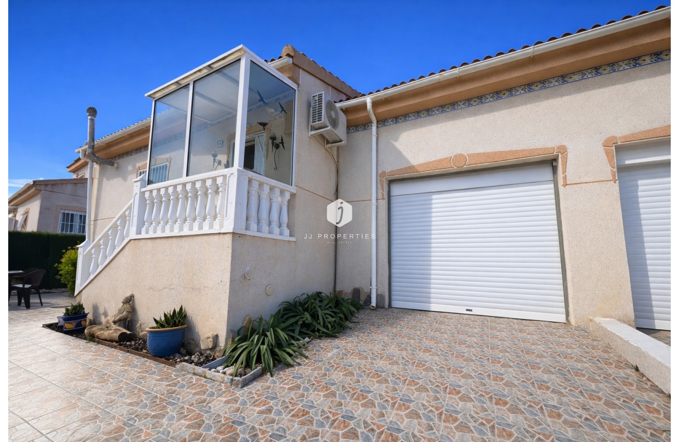 Resale - Chalet -
Algorfa - Inland