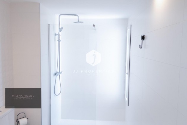 Resale - Apartment / flat -
Torrevieja - Punta prima