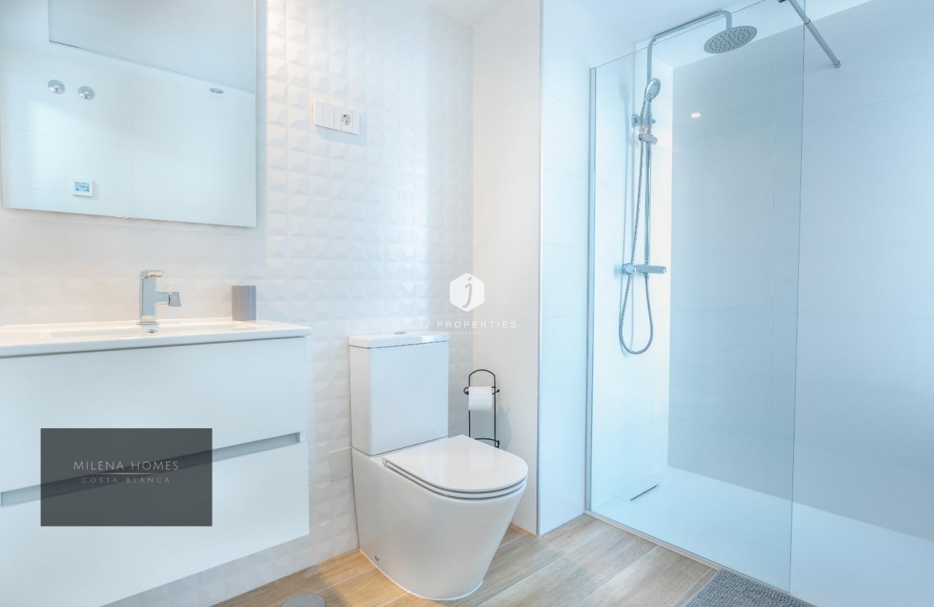 Resale - Apartment / flat -
Torrevieja - Punta prima