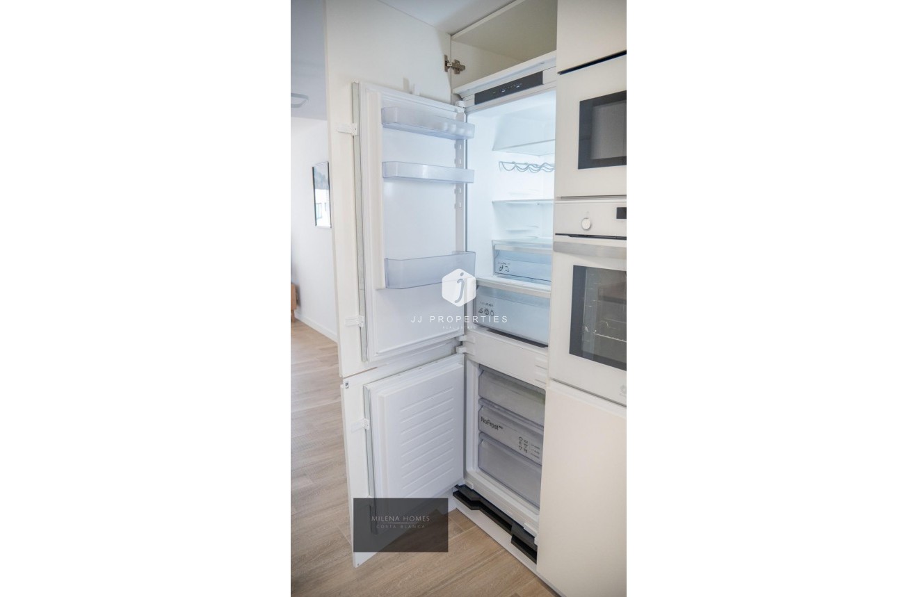 Resale - Apartment / flat -
Torrevieja - Punta prima