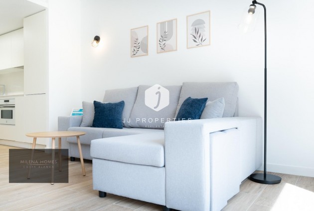 Resale - Apartment / flat -
Torrevieja - Punta prima