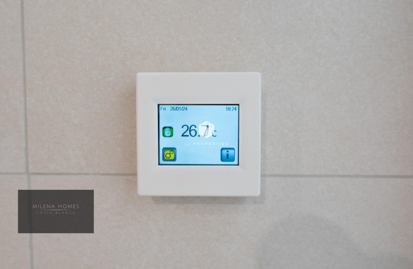 Resale - Apartment / flat -
Torrevieja - Punta prima